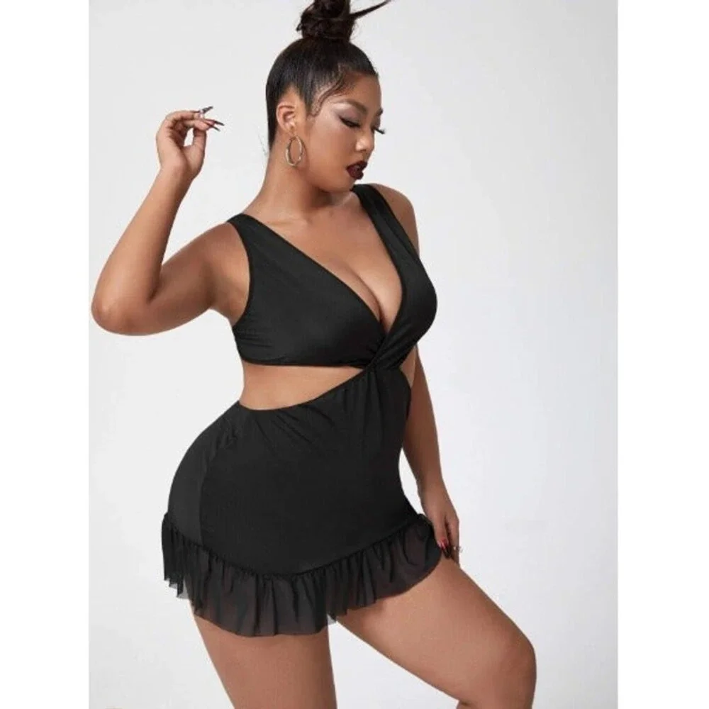 16 Plus (2X) Black Cut-out Contrast Mesh Babydoll